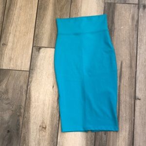 Bebe Midi skirt